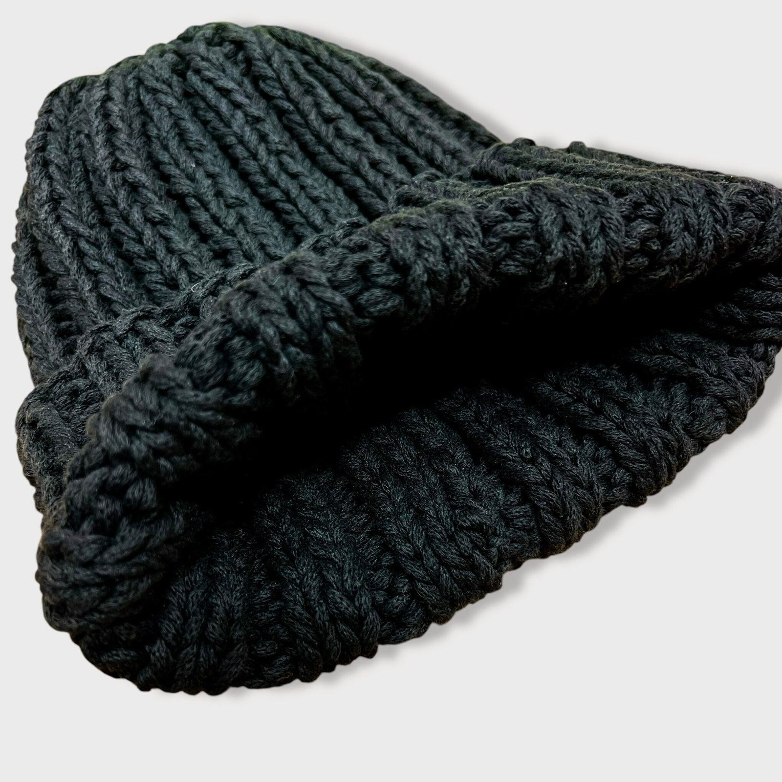 Oloapitreps - Hand Knitted Beanie Hat Black