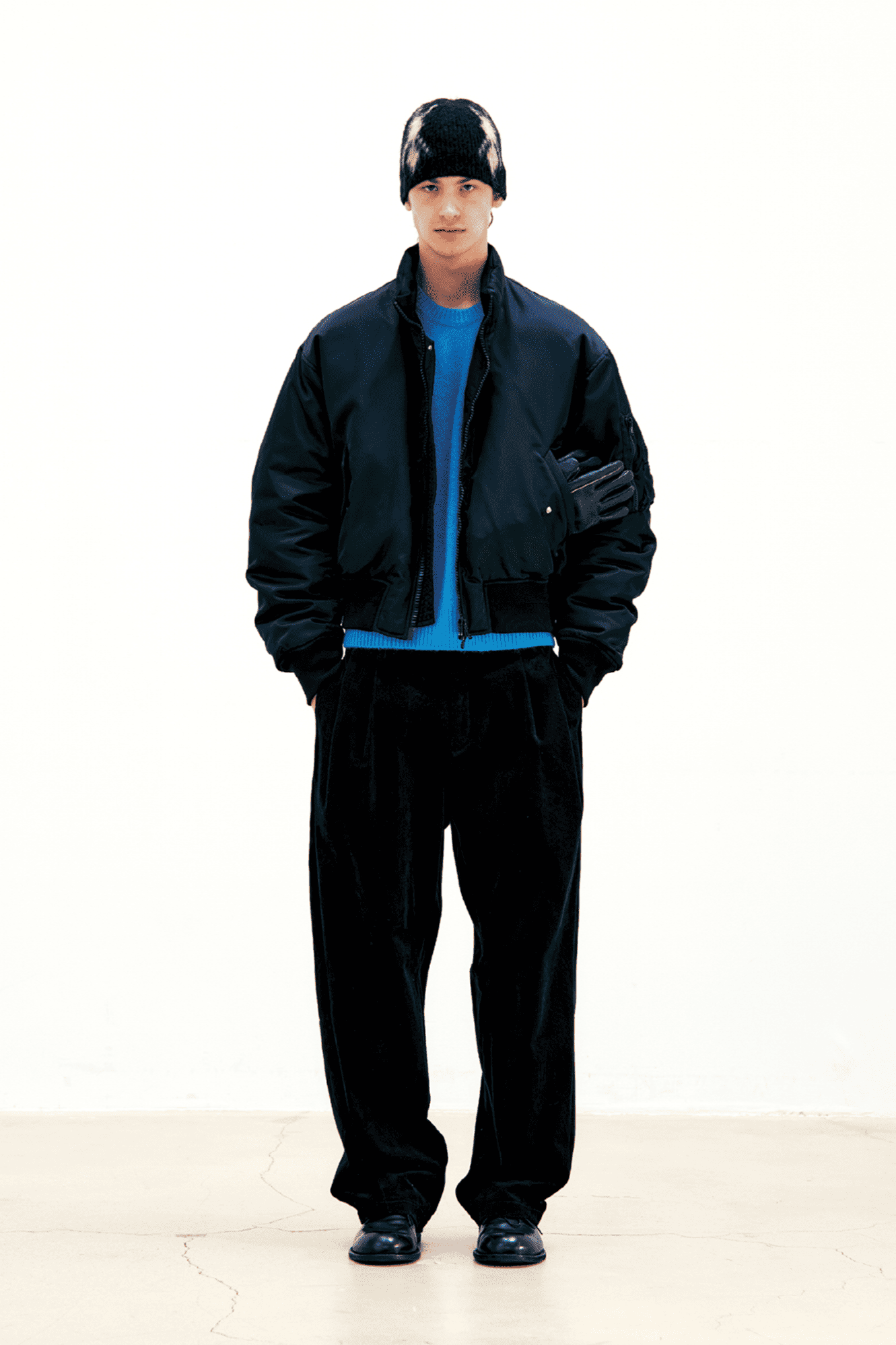 Coor - Stand Collar Neck Down Puffer (Black) crop fit boxy cropped bomber jacket streetwear korean brand giacca