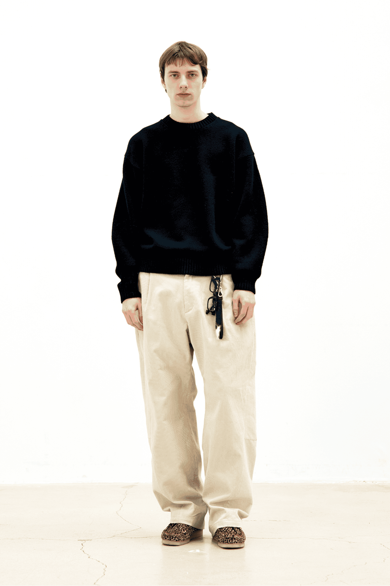 Coor - Wool cropped crewneck sweater (Black) crop fit boxy knit maglione corto streetwear korean brand lecce maglia