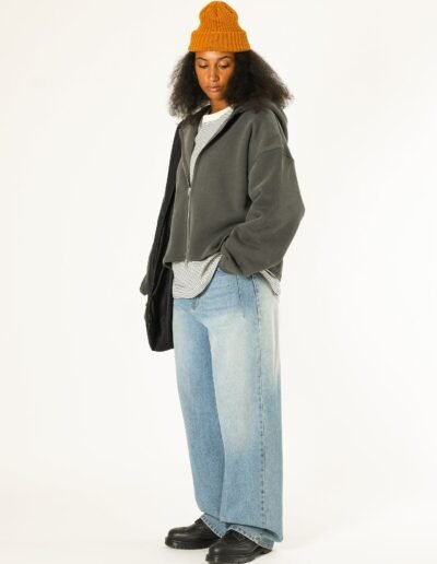 Estudio Niksen - Boxy Zip-up Hoodie Charcoal crop cropped